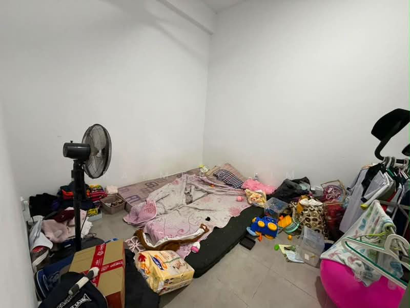 Terraced House for Sale in Taman Kundang Jaya (Rawang) - Raymerc Lim - Bedroom - PropertyGuru.com.my