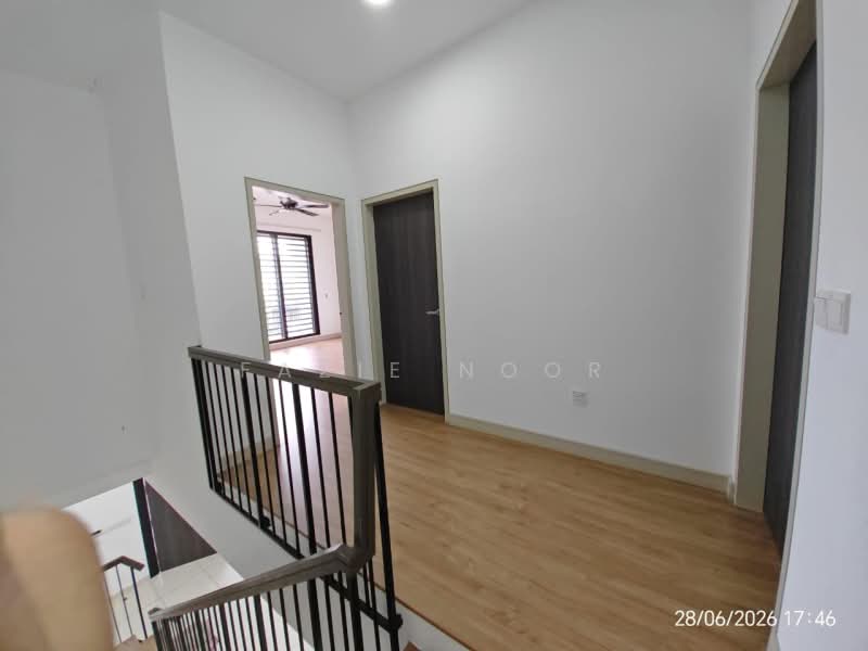 2-storey Terraced House for Sale in Shah Alam (Selangor) - Fazie Noor - Corridor - PropertyGuru.com.my
