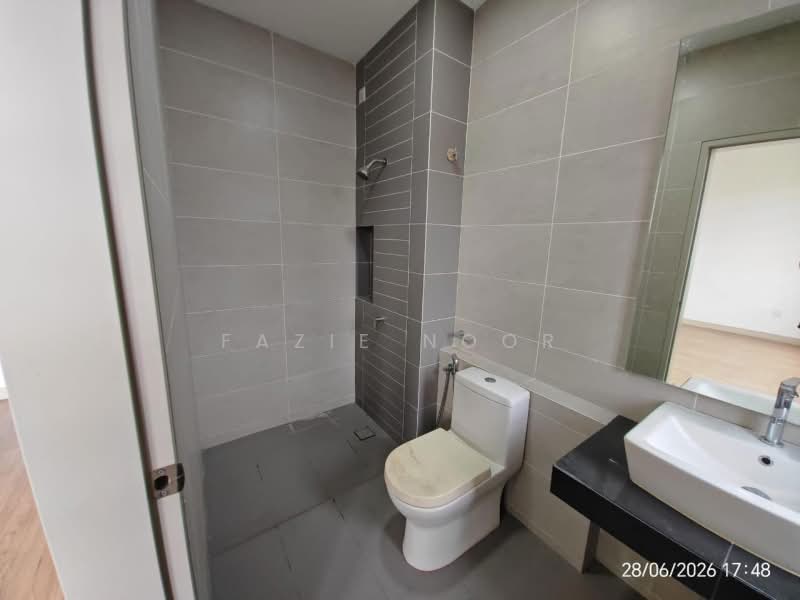 2-storey Terraced House for Sale in Shah Alam (Selangor) - Fazie Noor - Bathroom - PropertyGuru.com.my