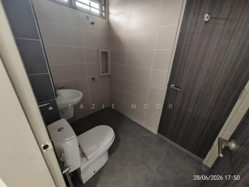 2-storey Terraced House for Sale in Shah Alam (Selangor) - Fazie Noor - Bathroom - PropertyGuru.com.my
