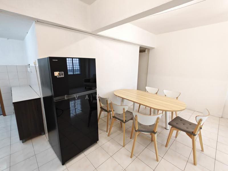 Apartment for Rent at Vista Pinggiran Apartment - Evanslee . - Dining Room - PropertyGuru.com.my