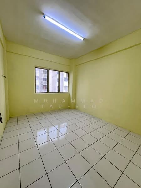 Flat for Rent at Taman Bunga Negara - Muhammad Taufeeq - Interior - PropertyGuru.com.my