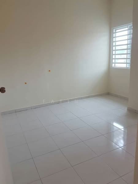 Terraced House for Sale in Gopeng Industrial Park (Gopeng) - Fatin . - Interior - PropertyGuru.com.my