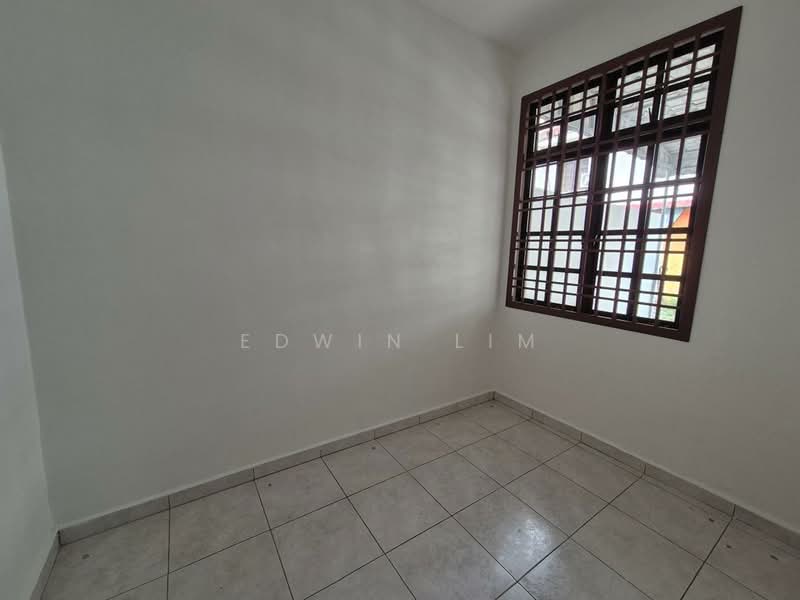 Rumah Teres 2 Tingkat untuk Dijual di Taman Tampoi Indah (Tampoi) - Edwin Lim - Interior - PropertyGuru.com.my