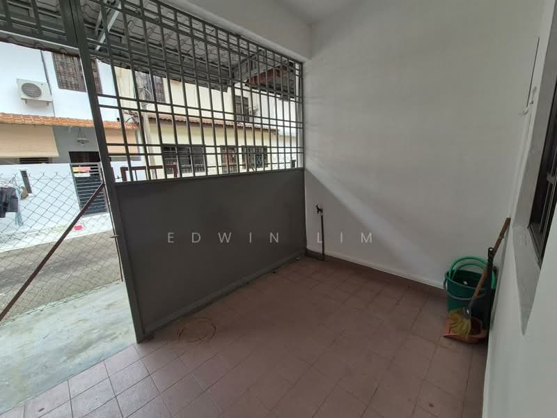 Rumah Teres 2 Tingkat untuk Dijual di Taman Tampoi Indah (Tampoi) - Edwin Lim - Exterior - PropertyGuru.com.my