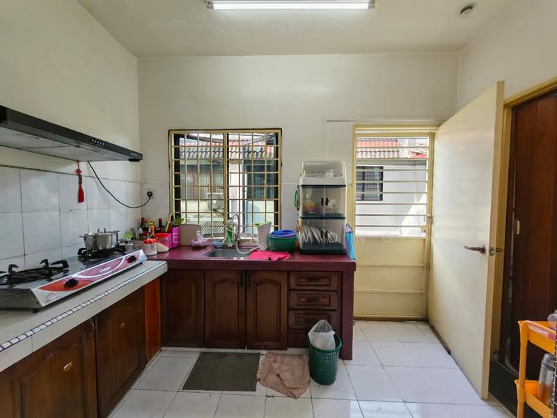 2-storey Terraced House for Sale in Taman Sri Gombak (Gombak) - Kevan Wong - Kitchen - PropertyGuru.com.my