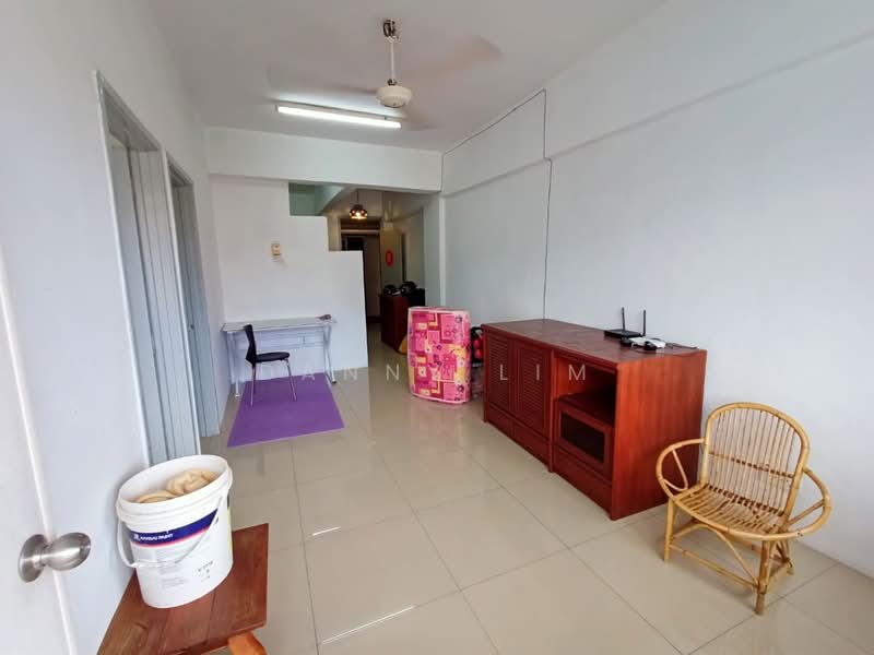 Pangsapuri untuk Dijual di Taman Lone Pine (Medium Low Cost) - Danny Lim - Living Room - PropertyGuru.com.my