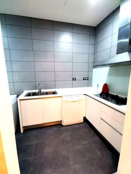 Kondominium untuk Dijual di The Pearl KLCC - Stephen Ong - Kitchen - PropertyGuru.com.my