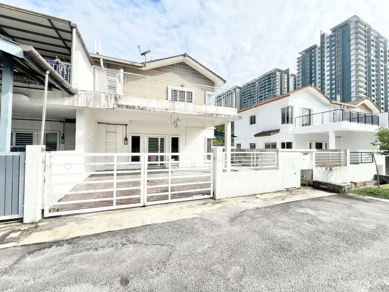 Rumah Berkembar untuk Dijual di Taman Desiran Bayu (Puchong) - Mohd Nazri Roslan - PropertyGuru.com.my