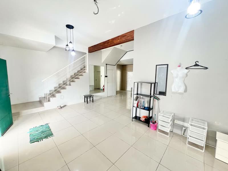 Rumah Berkembar untuk Dijual di Taman Desiran Bayu (Puchong) - Mohd Nazri Roslan - PropertyGuru.com.my
