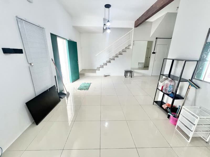 Rumah Berkembar untuk Dijual di Taman Desiran Bayu (Puchong) - Mohd Nazri Roslan - PropertyGuru.com.my