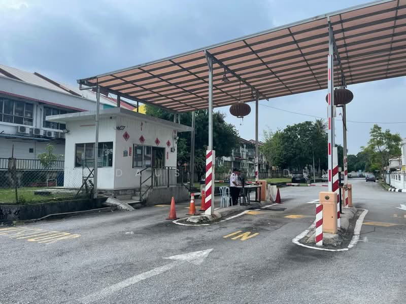 Semi-Detached House for Sale in Klang (Selangor) - Firdaus Hamidun - Exterior - PropertyGuru.com.my