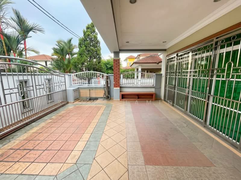 Semi-Detached House for Sale in Klang (Selangor) - Firdaus Hamidun - Exterior - PropertyGuru.com.my
