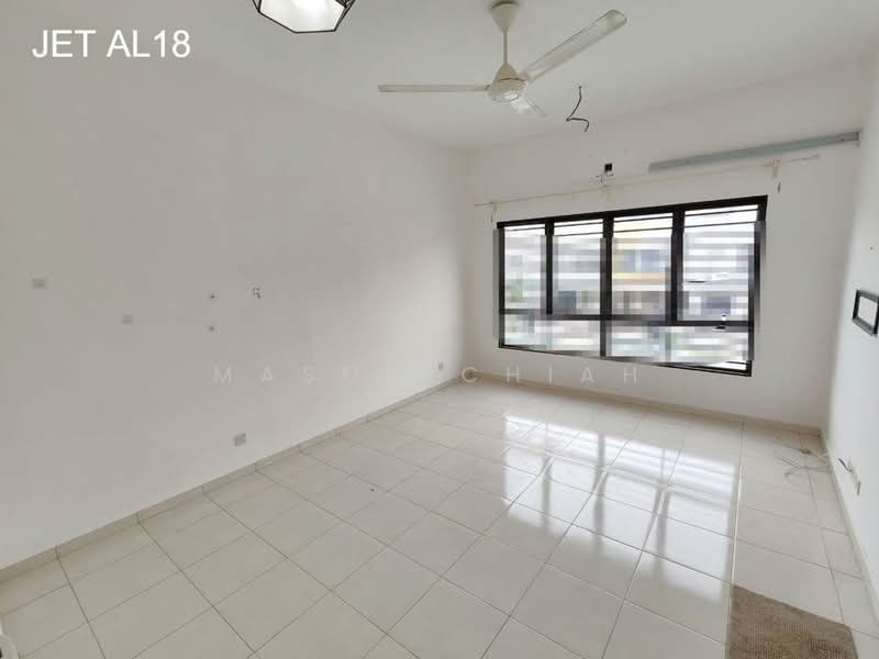 2-storey Terraced House for Sale in Setia Alam (Selangor) - Mason Chiah - Living Room - PropertyGuru.com.my