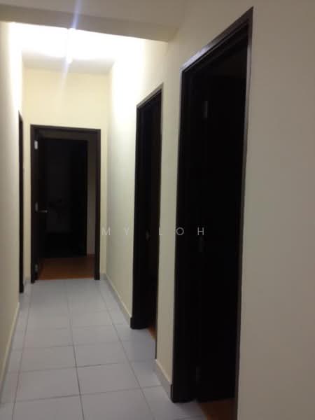 Kondominium untuk Dijual di Amira Residence - MY Loh - Corridor - PropertyGuru.com.my