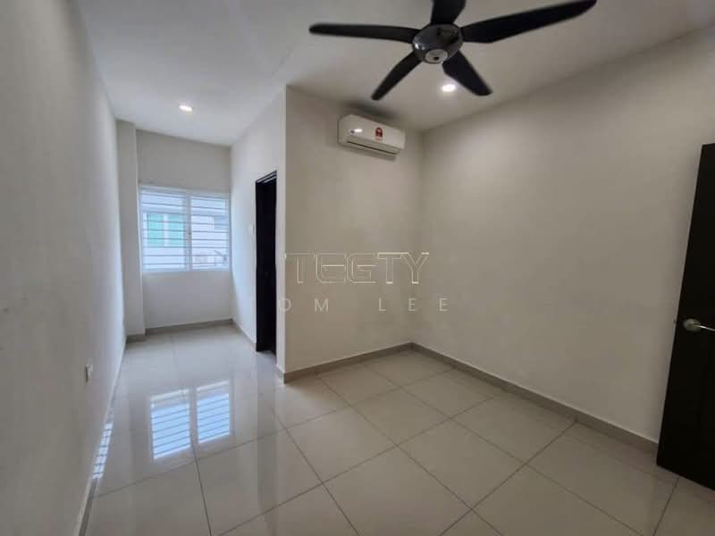 Rumah Teres 2.5 Tingkat untuk Dijual di Bandar Puteri Klang (Klang) - Tom Lee - PropertyGuru.com.my