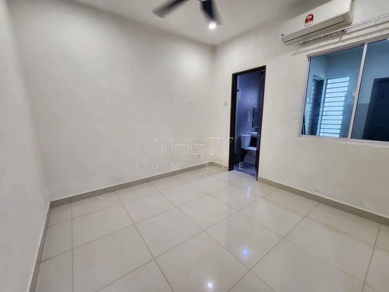 Rumah Teres 2.5 Tingkat untuk Dijual di Bandar Puteri Klang (Klang) - Tom Lee - PropertyGuru.com.my