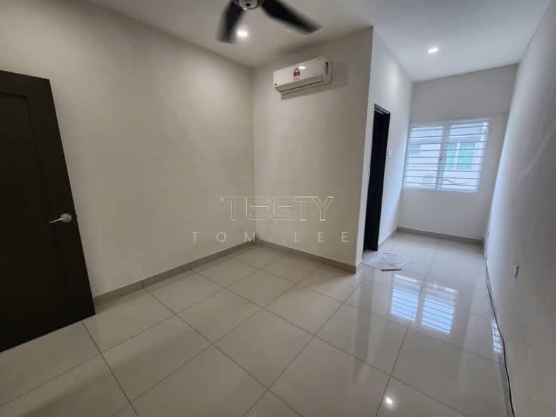Rumah Teres 2.5 Tingkat untuk Dijual di Bandar Puteri Klang (Klang) - Tom Lee - PropertyGuru.com.my