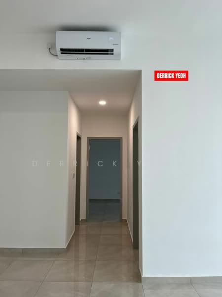 Kondominium untuk Disewa di Lucerne Residences - Derrick Yeoh - Corridor - PropertyGuru.com.my