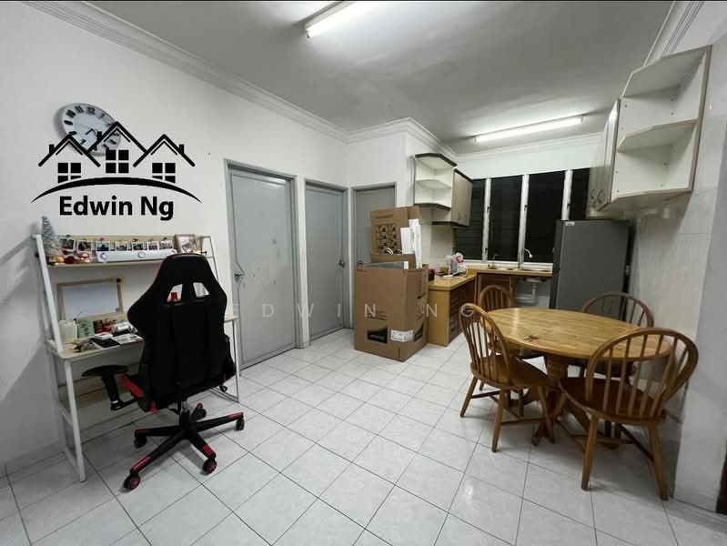 Kondominium untuk Dijual di N-Park Condominium - Edwin Ng - Kitchen - PropertyGuru.com.my