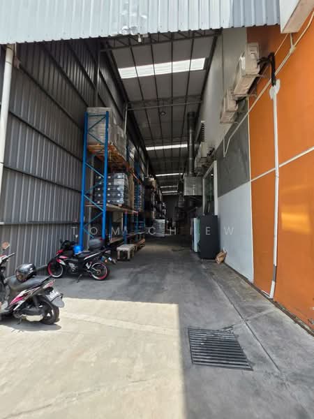 Kilang untuk Dijual di Taman Desa Cemerlang (Ulu Tiram) - Tom Chiew - Exterior - PropertyGuru.com.my