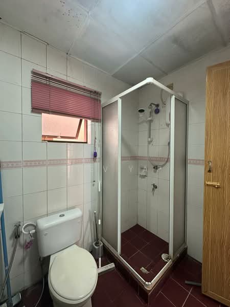 Condominium for Rent at Marina Court Resort Condominium - Stev Yap - Bathroom - PropertyGuru.com.my