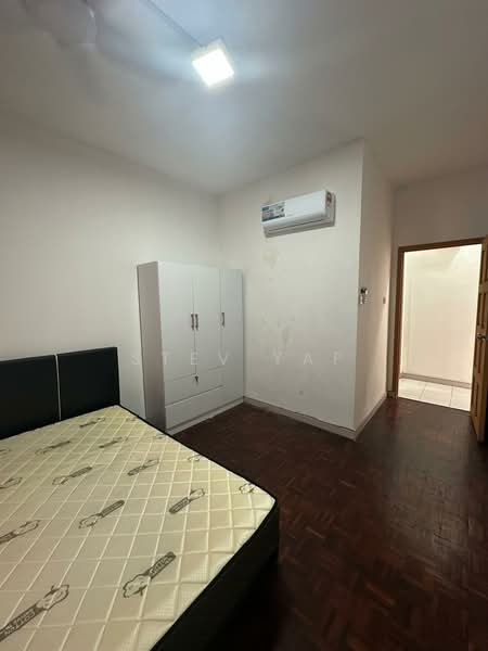 Condominium for Rent at Marina Court Resort Condominium - Stev Yap - Bedroom - PropertyGuru.com.my
