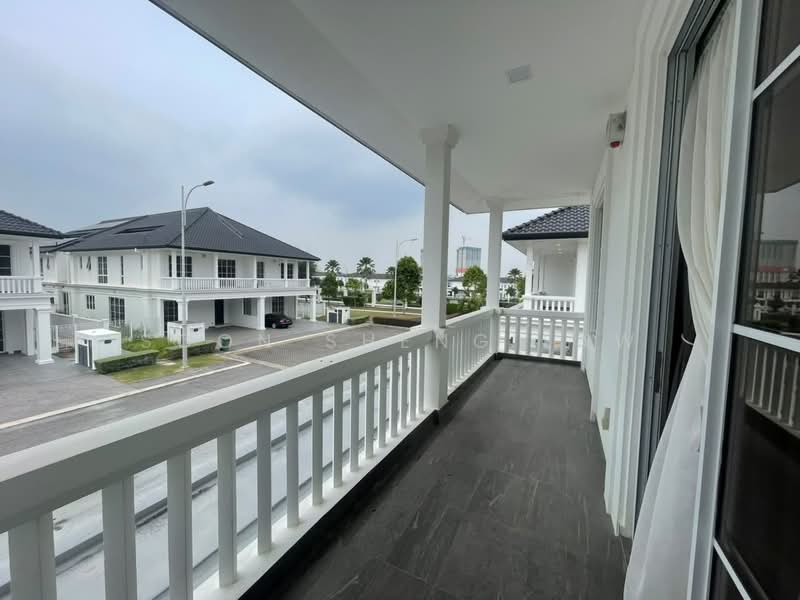 Rumah Kluster untuk Dijual di Eco Majestic (Semenyih) - Soon Sheng Law - Balcony - PropertyGuru.com.my
