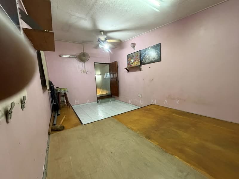 Rumah Teres untuk Dijual di Taman Sri Rawang (Rawang) - Uthaya Kumar - Interior - PropertyGuru.com.my