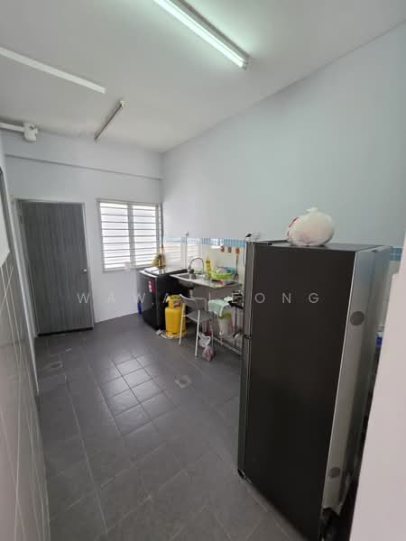2-storey Terraced House for Sale in Taman Subang Impian (Shah Alam) - Wawa Leong - Kitchen - PropertyGuru.com.my