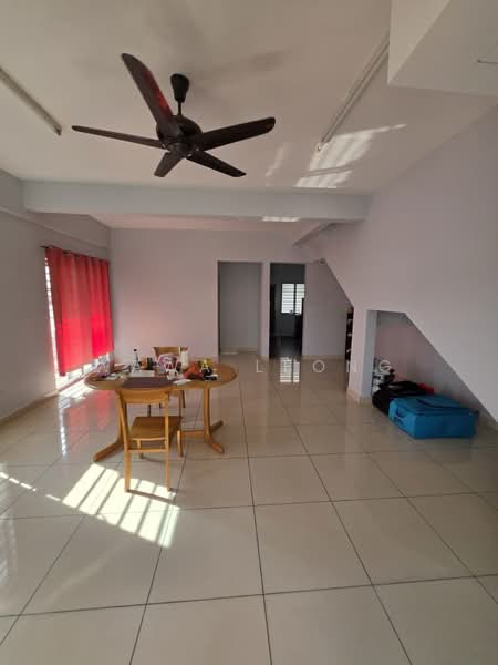 2-storey Terraced House for Sale in Taman Subang Impian (Shah Alam) - Wawa Leong - Living Room - PropertyGuru.com.my