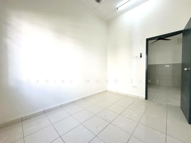 Semi-Detached House for Sale in Banting (Selangor) - Danial Mohd Zaki - Interior - PropertyGuru.com.my