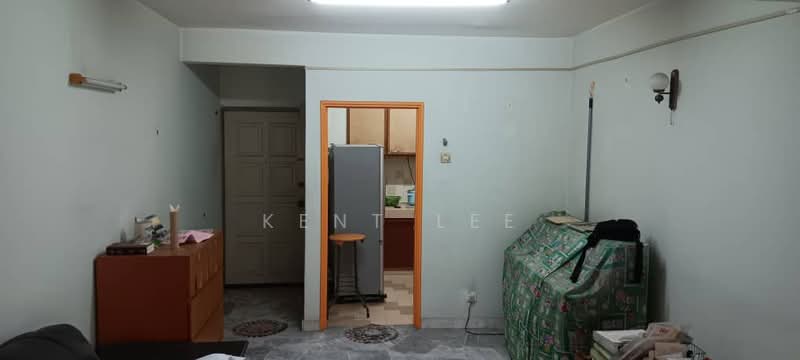 Rumah Flat untuk Dijual di Taman Sungai Besi - Kent Lee - Living Room - PropertyGuru.com.my