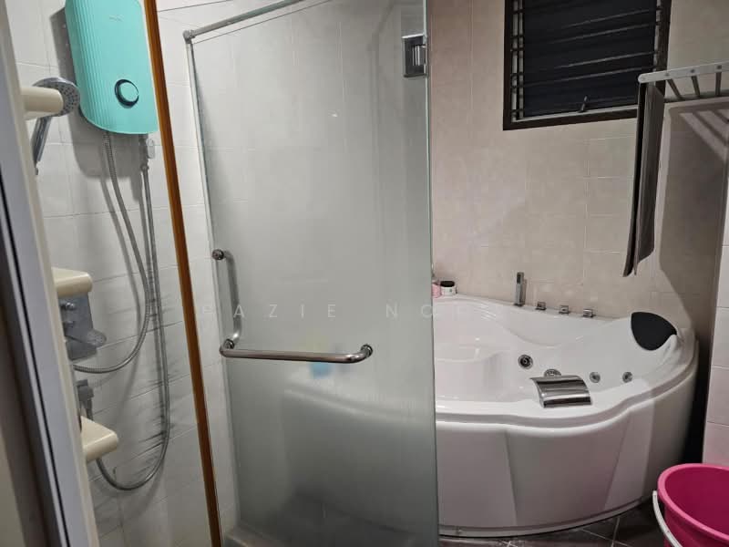 Rumah Teres 2 Tingkat untuk Dijual di Alam Budiman (Shah Alam) - Fazie Noor - Bathroom - PropertyGuru.com.my