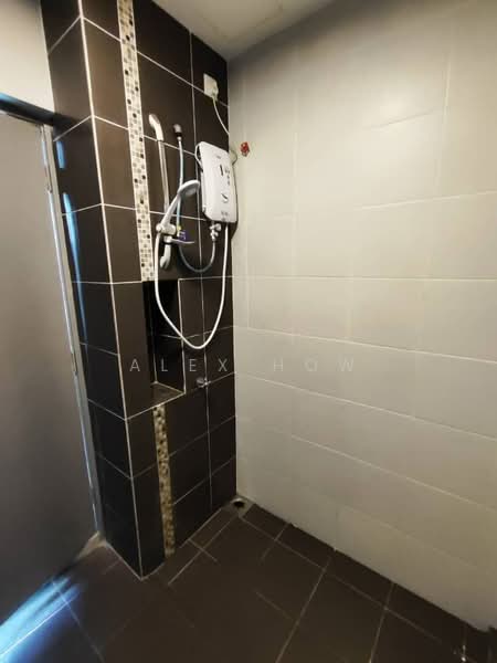 Apartment for Rent at Austin Regency (Pangsapuri Austin Perdana) - Alex How - Bathroom - PropertyGuru.com.my