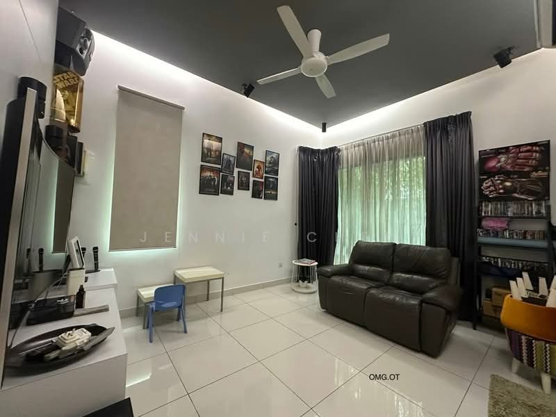 Bungalow House untuk Dijual di Ambang Botanic (Klang) - Jennie Chew - Living Room - PropertyGuru.com.my