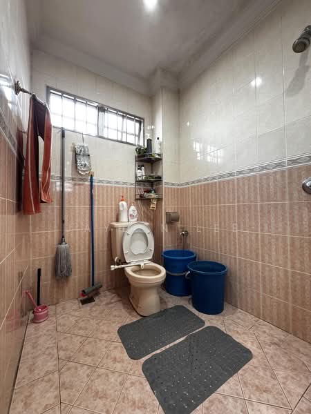 2-storey Terraced House for Sale in BANDAR PUCHONG JAYA (Puchong) - Jayden Lee - Bathroom - PropertyGuru.com.my