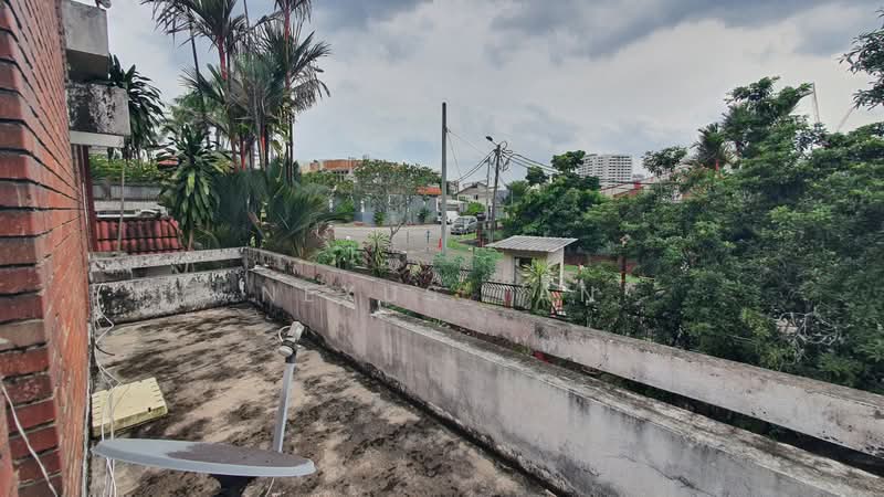 Rumah Berkembar untuk Dijual di Taman Desa (Kuala Lumpur) - Nexus Tan - Exterior - PropertyGuru.com.my