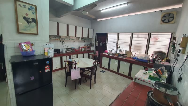 Rumah Berkembar untuk Dijual di Taman Desa (Kuala Lumpur) - Nexus Tan - Kitchen - PropertyGuru.com.my