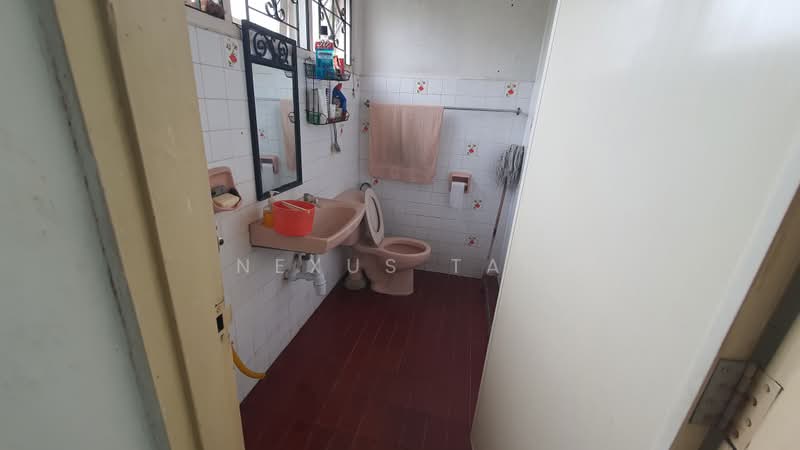 Rumah Berkembar untuk Dijual di Taman Desa (Kuala Lumpur) - Nexus Tan - Bathroom - PropertyGuru.com.my