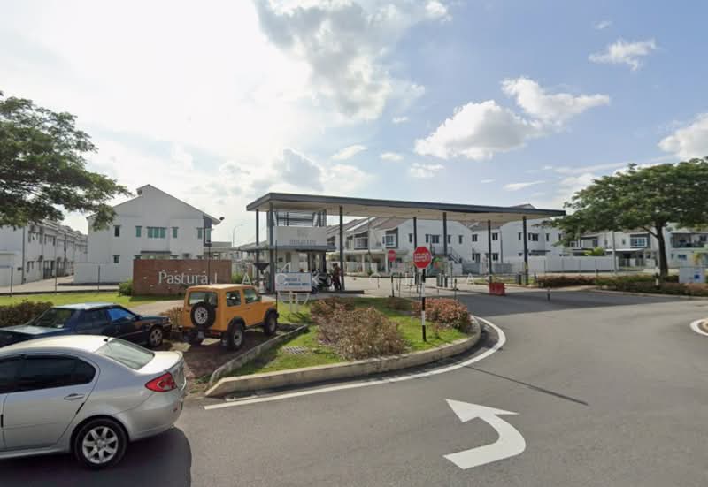 Rumah Teres 2 Tingkat untuk Dijual di Iringan Bayu (Seremban) - Jack Chia - Exterior - PropertyGuru.com.my