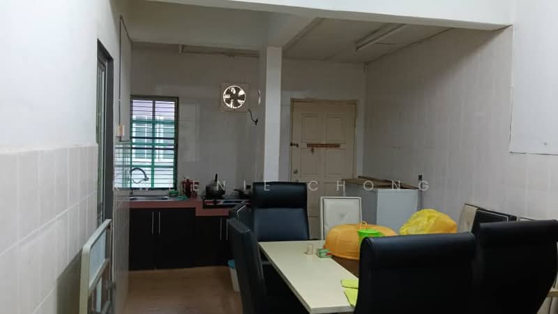 2-storey Terraced House for Sale in Bandar Mahkota Cheras (Cheras) - Kweenie Chong - Kitchen - PropertyGuru.com.my