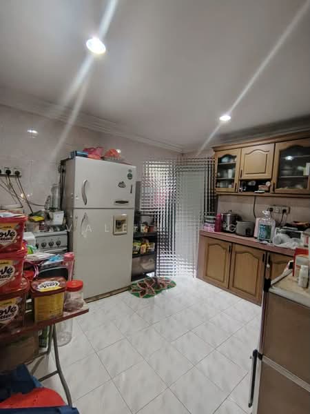 Rumah Teres 1.5 Tingkat untuk Dijual di Taman Bukit Maluri (Kepong) - Valerie Ng - Kitchen - PropertyGuru.com.my