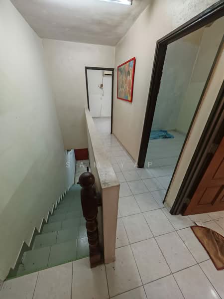 2-storey Terraced House for Sale in Kepong (Kuala Lumpur) - Sam Yap - Corridor - PropertyGuru.com.my
