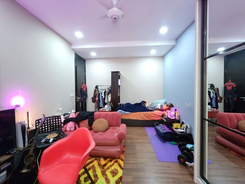 Rumah Teres 2.5 Tingkat untuk Dijual di Bukit Jelutong (Shah Alam) - Fazillah Rahim - Bedroom - PropertyGuru.com.my
