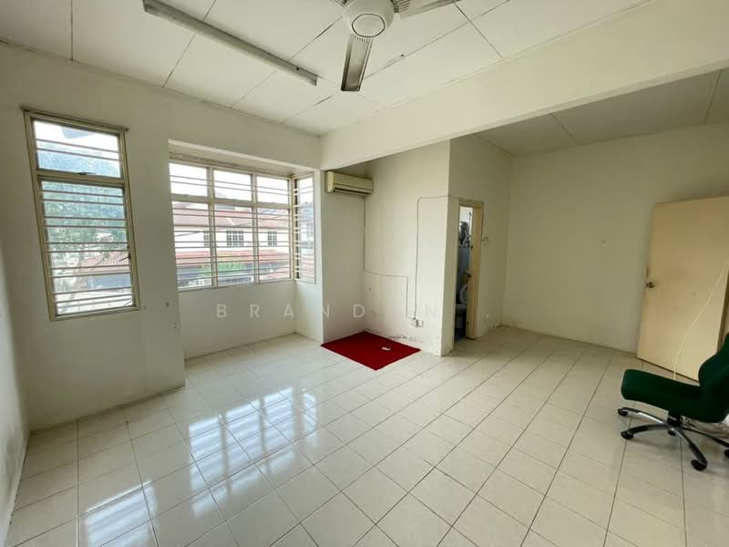 Rumah Teres 2 Tingkat untuk Dijual di Ampang (Ampang) - Brandon . - Living Room - PropertyGuru.com.my
