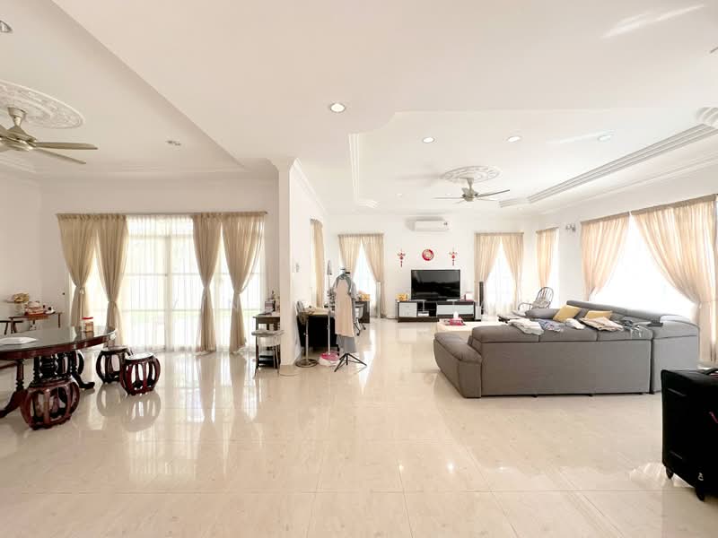 Bungalow for Sale in Selangor Polo Residency (Kota Damansara) - Vincent Liaw - Living Room - PropertyGuru.com.my