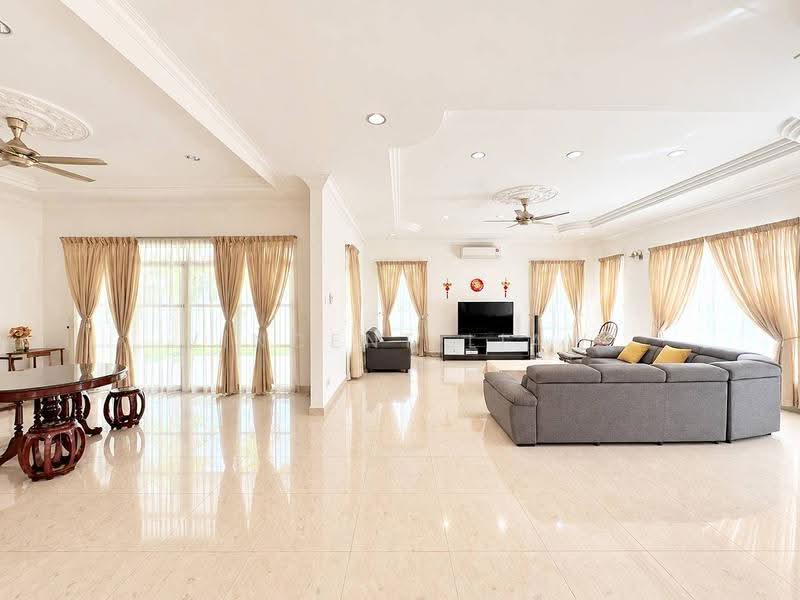 Bungalow House for Sale in Selangor Polo Residency (Kota Damansara) - Vincent Liaw - Living Room - PropertyGuru.com.my
