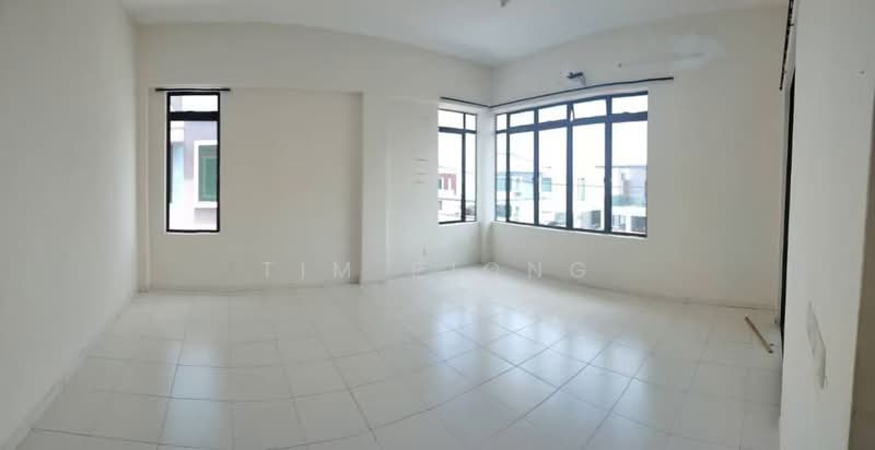 Rumah Berkembar untuk Dijual di Taman Ozana Impian (Bukit Katil) - Tim Piong - Living Room - PropertyGuru.com.my