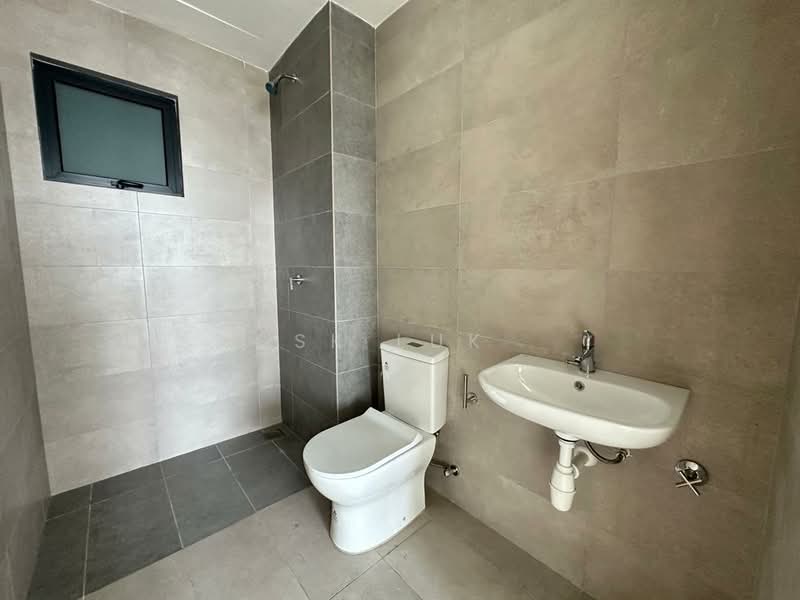 Kondominium untuk Dijual di Mori Residences - SK Luk - Bathroom - PropertyGuru.com.my